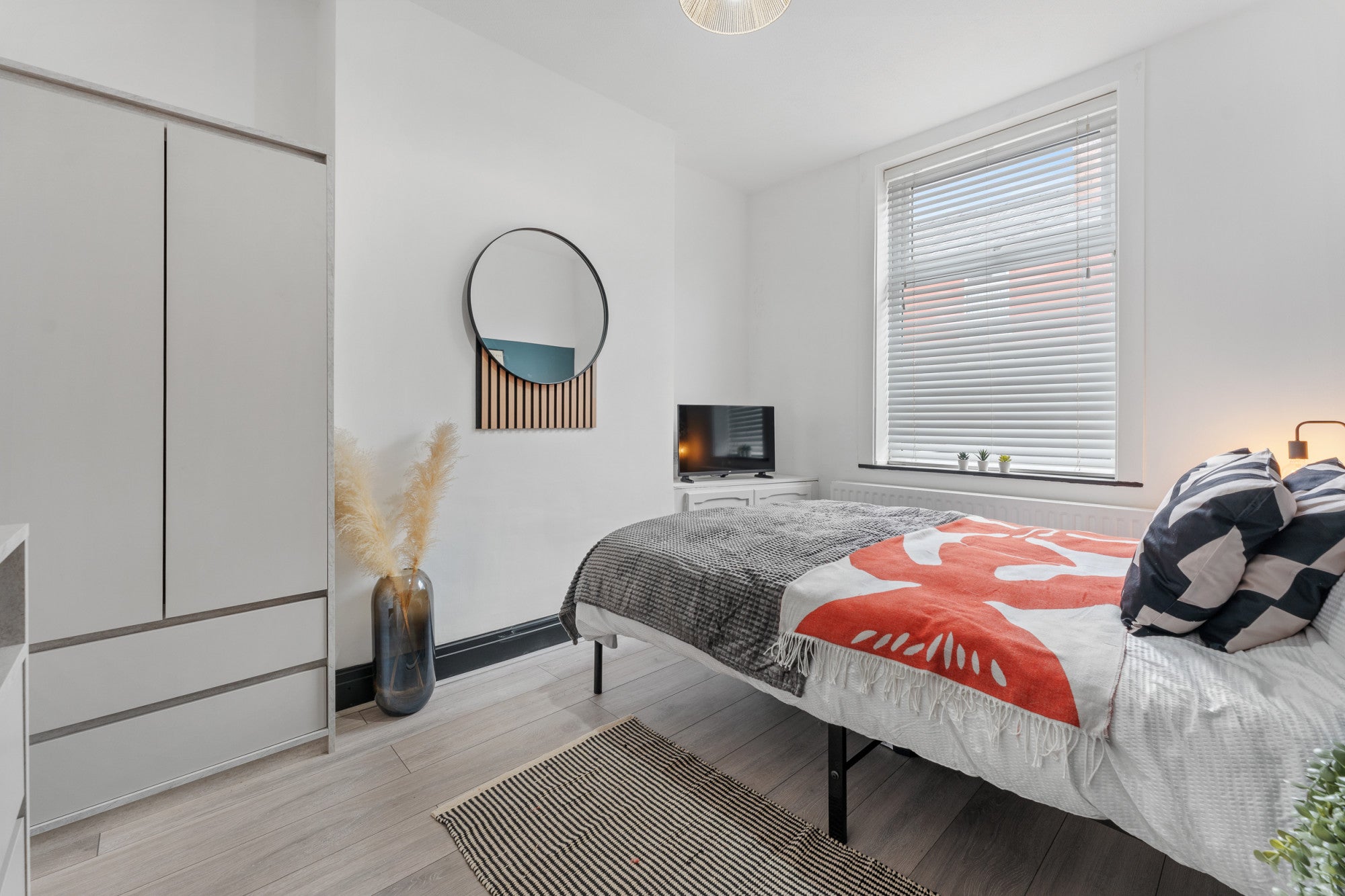 Room Oxford Street in Warrington