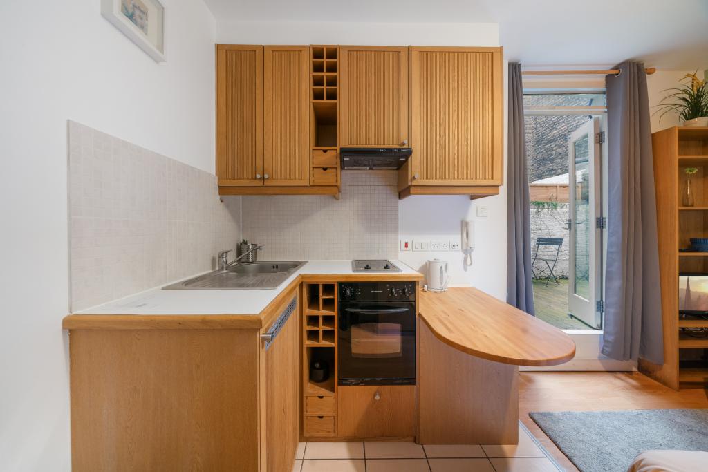 Flat Fairholme Road in Greater London