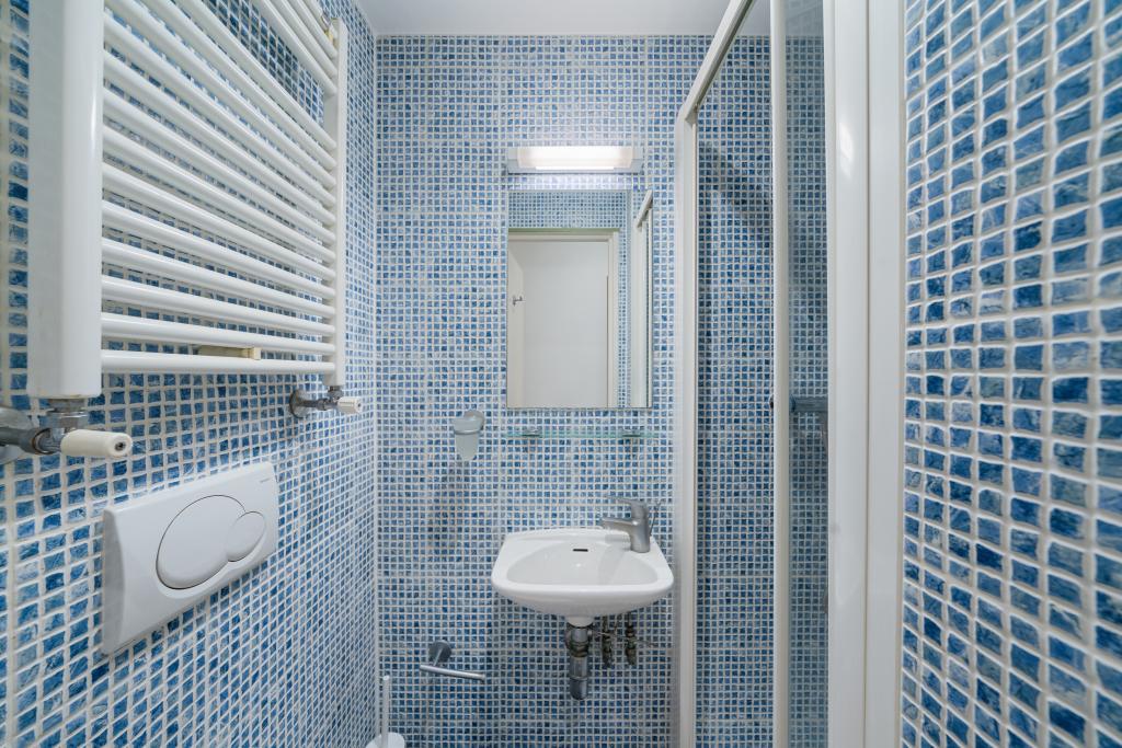 Flat Fairholme Road in Greater London