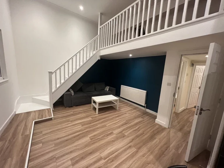 Flat Portsdown Mews in Greater London