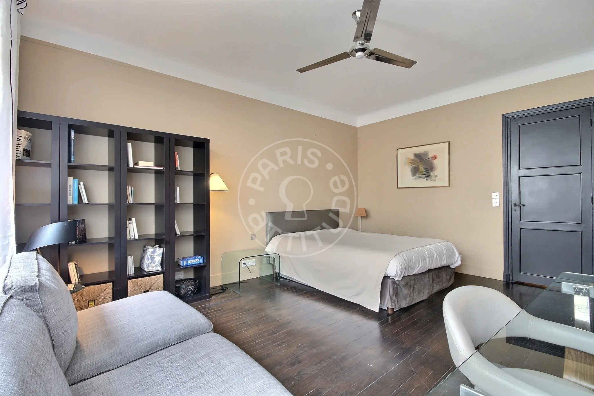 Flat Rue de la Faisanderie in Paris