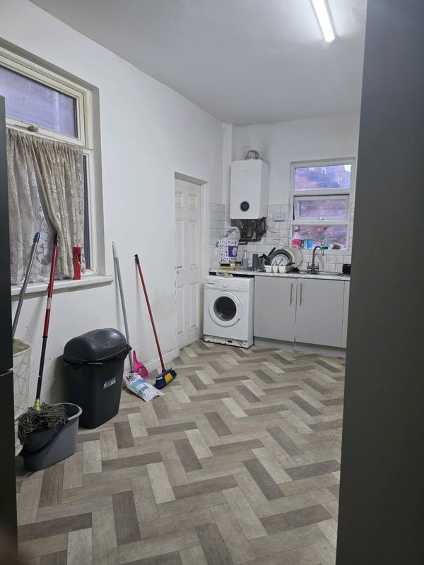 Room Daimler Street in Manchester