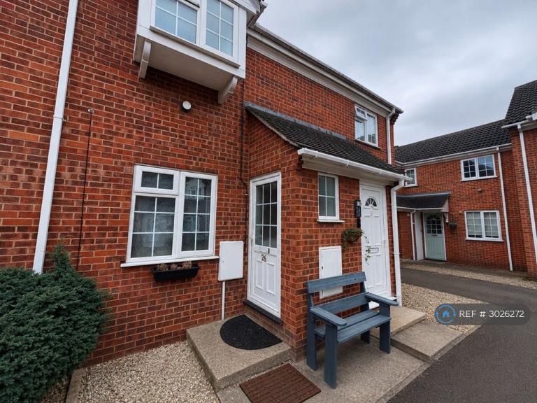 House Oak Close in Sandy