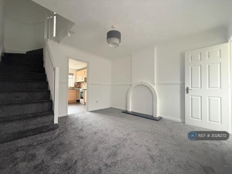 House Oak Close in Sandy