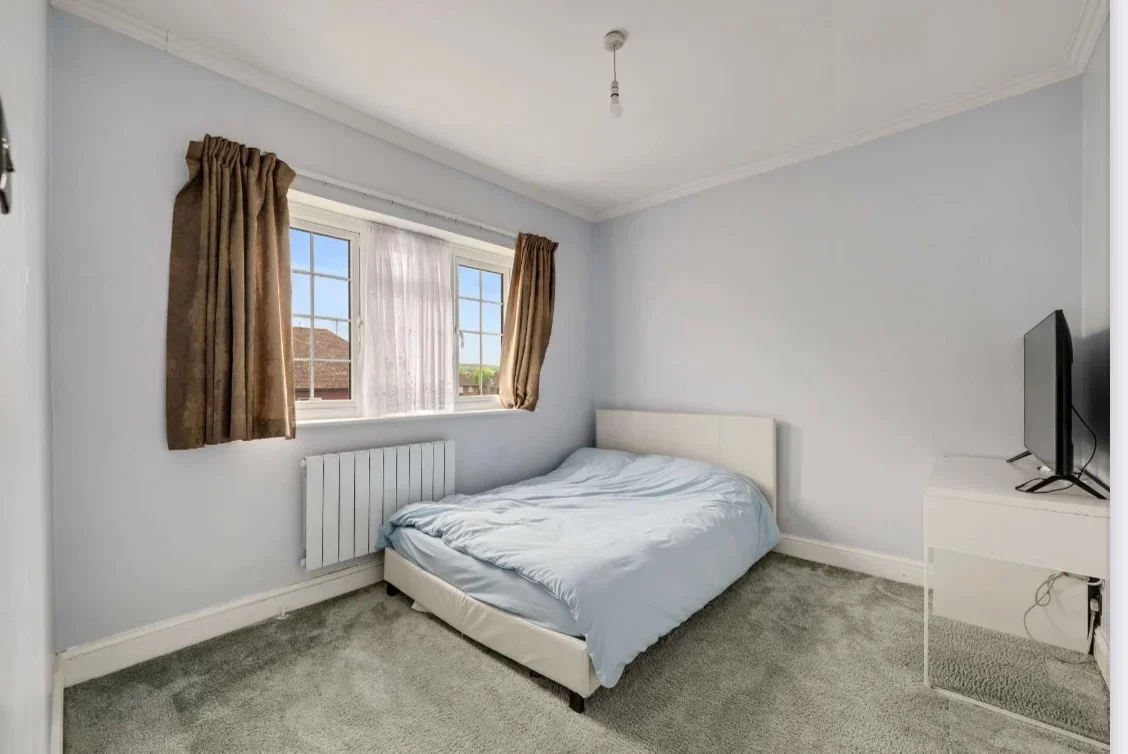 Room Windermere Road in Greater London