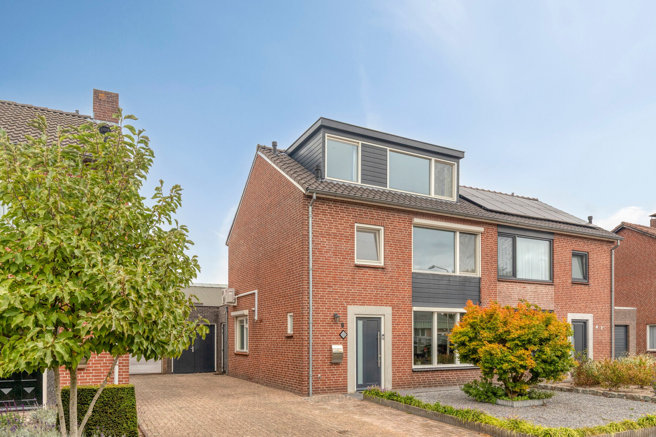 Huis Oranjestraat 8 in Oost West en Middelbeers