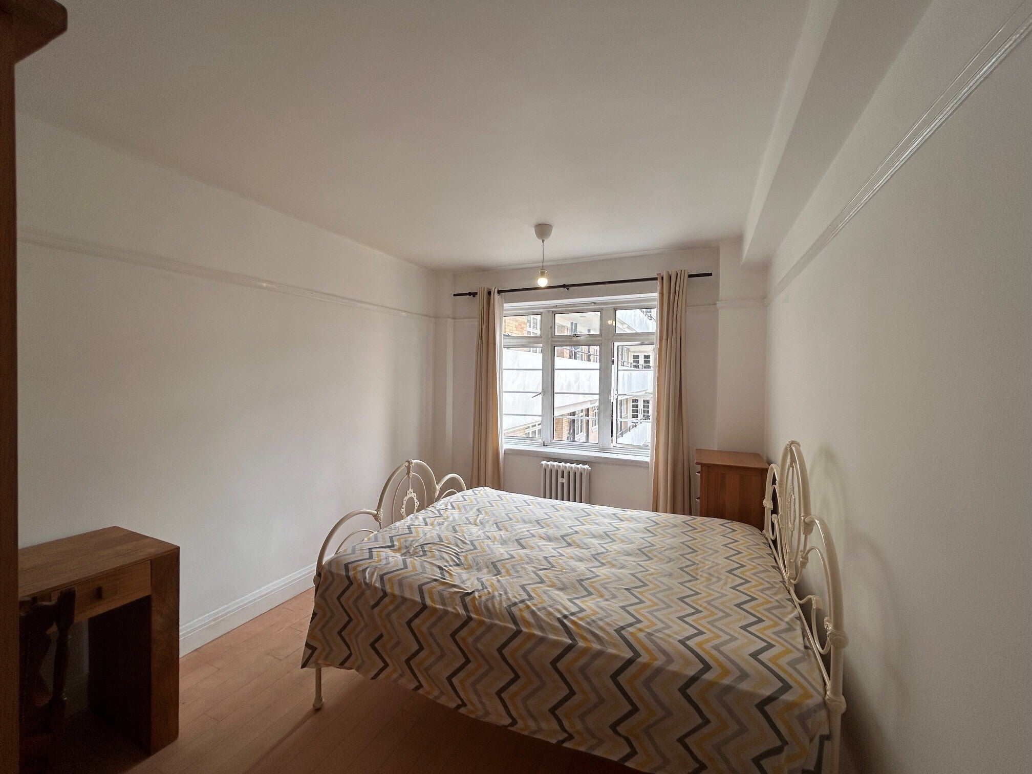 Flat Old Brompton Road in Greater London