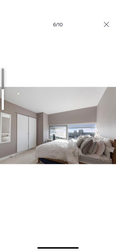 Room Marsh Wall in Greater London
