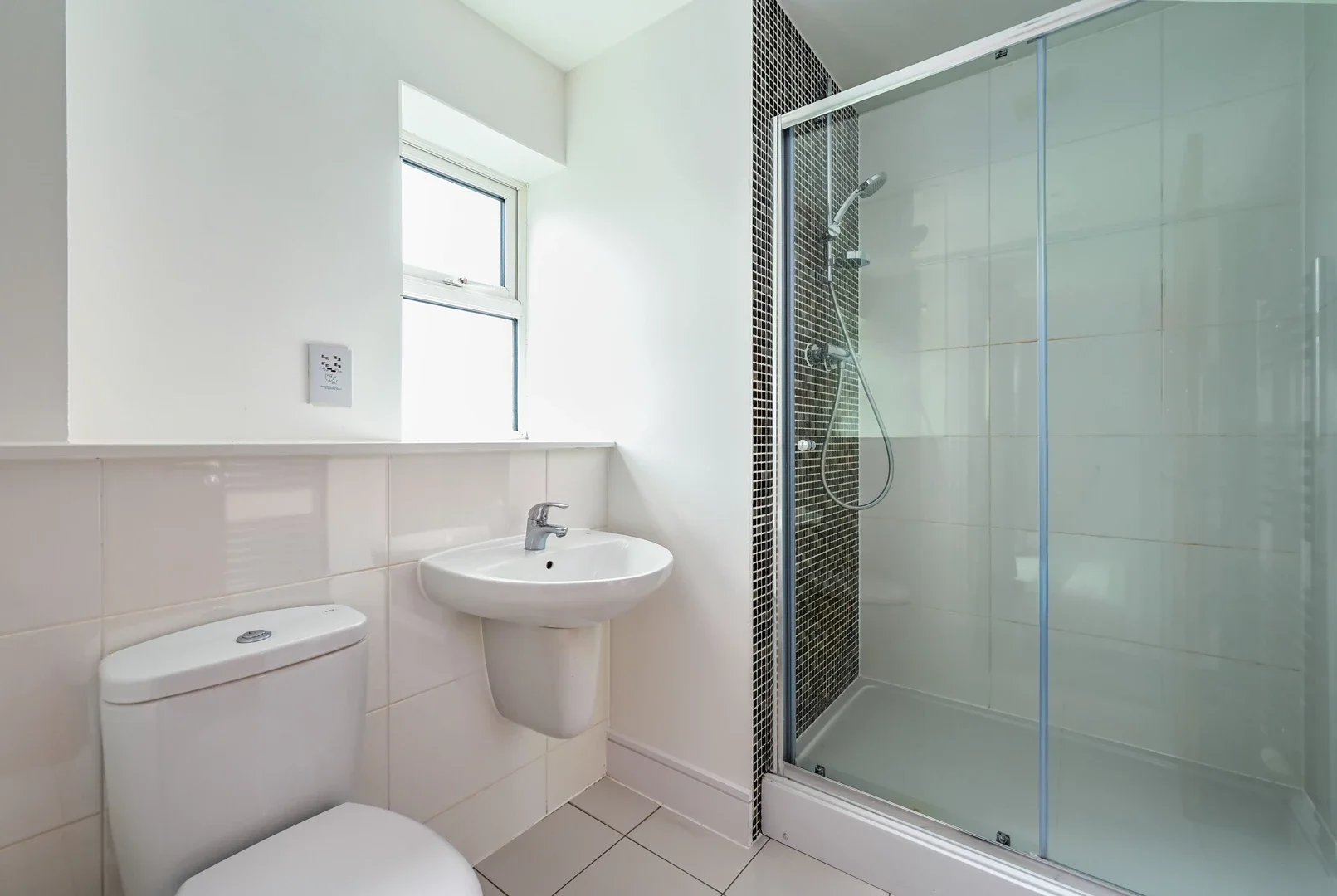 Flat Kenley Place in Rushmoor