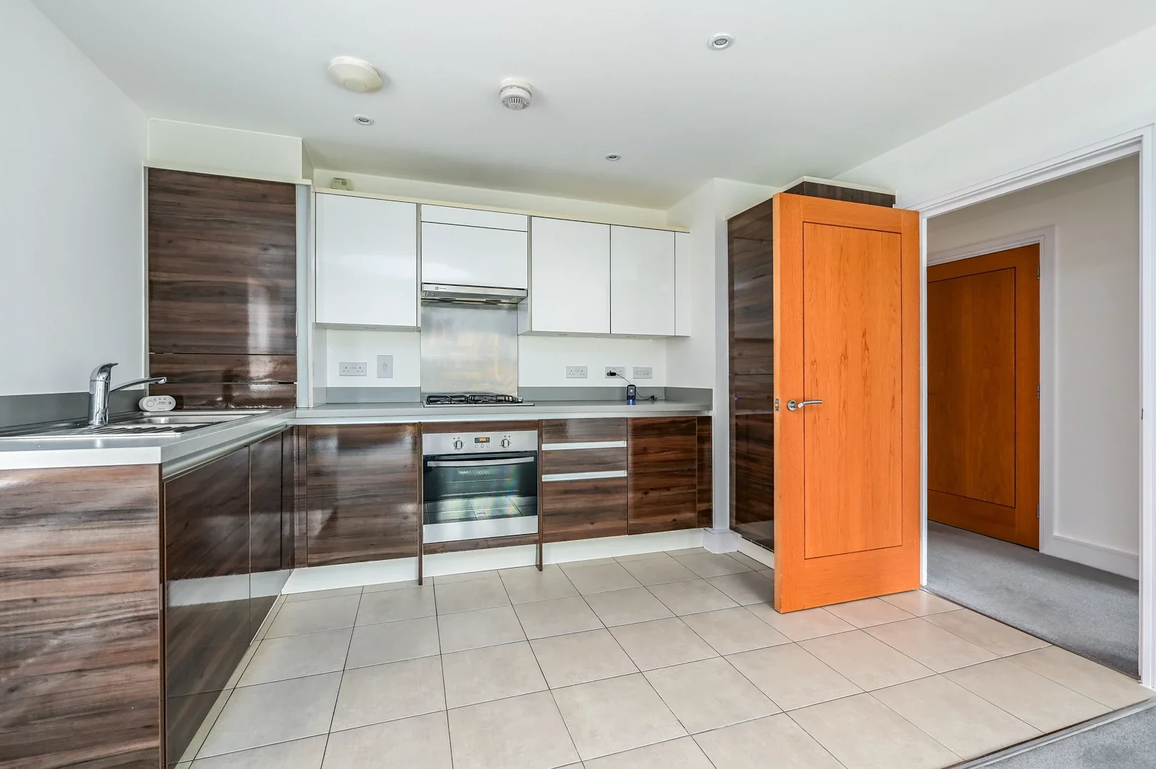 Flat Kenley Place in Rushmoor