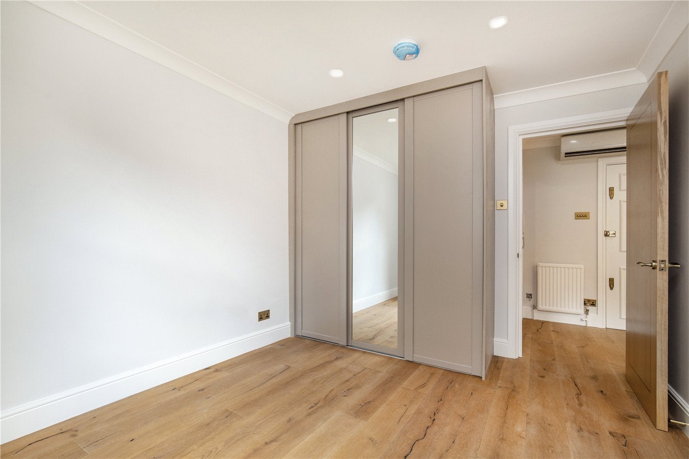 Flat Bloomsbury Street in Greater London