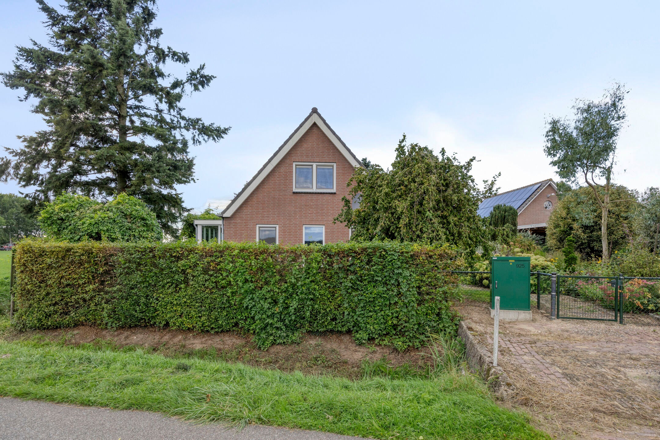Huis Kerkstraat 1 in Elst