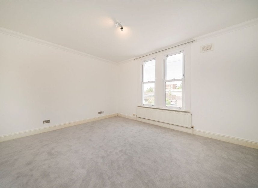 House Elm Road in Greater London