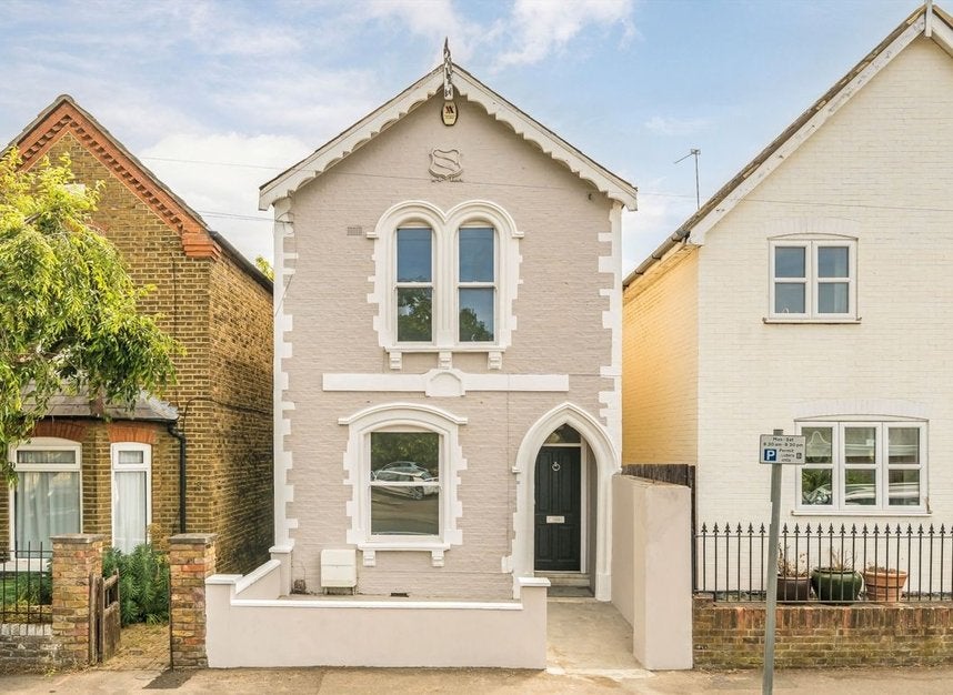 House Elm Road in Greater London