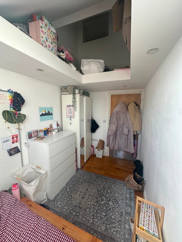 Room The Broadway in Greater London