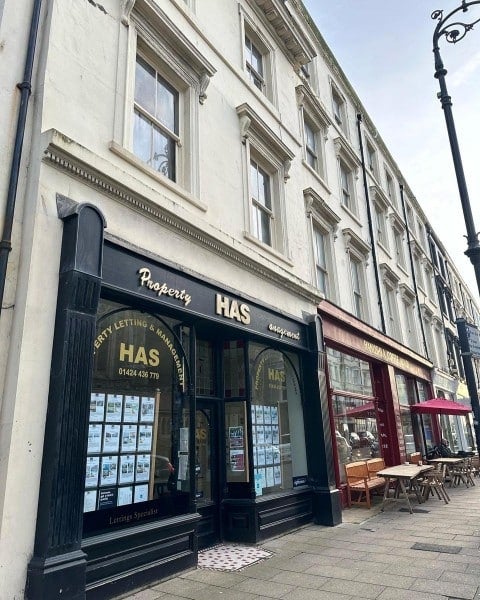 Flat Robertson Street in St Leonards