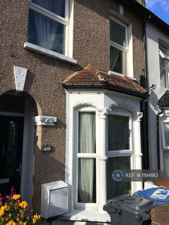 House Downsell Road in Greater London