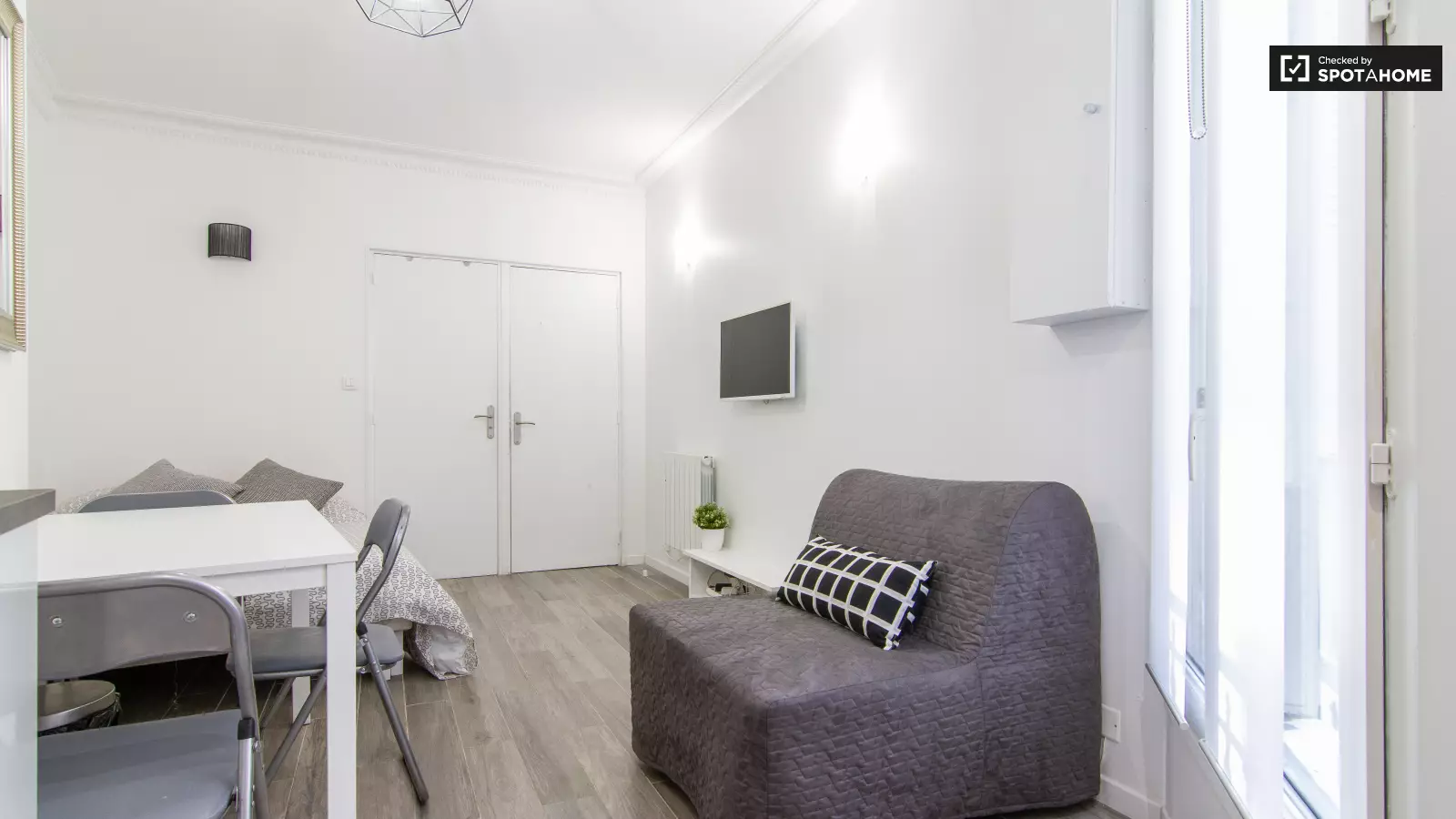 Appartement Rue Véron à Paris