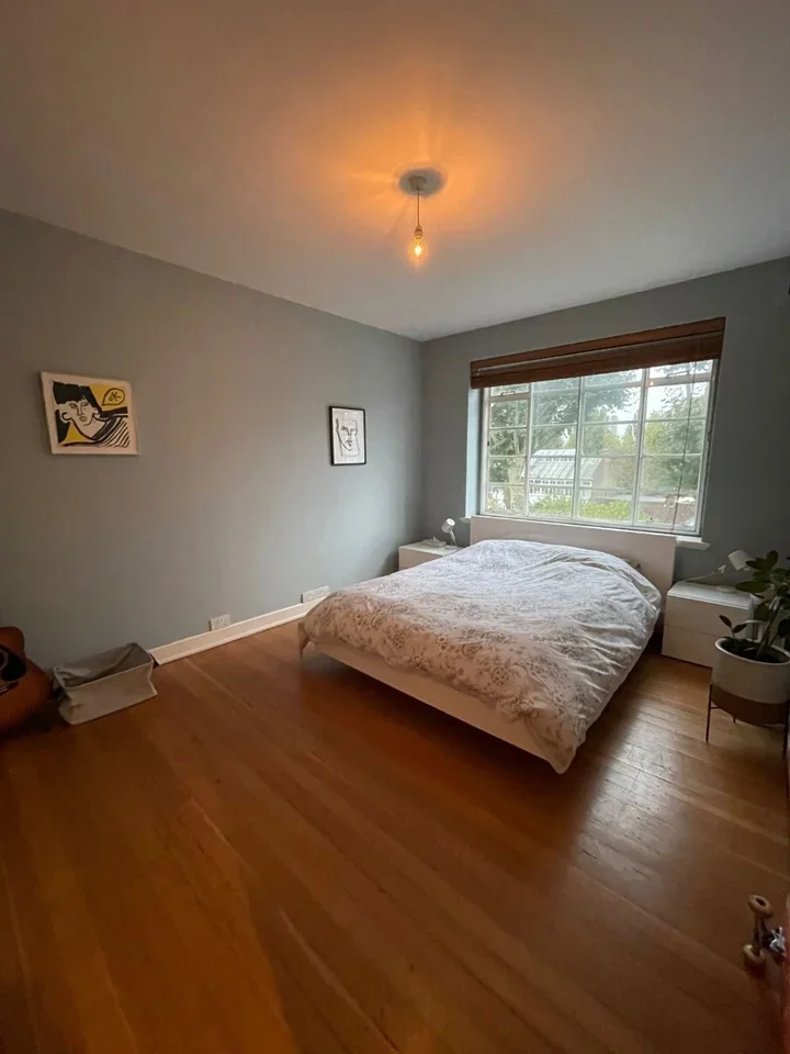 Flat Haverstock Hill in Greater London