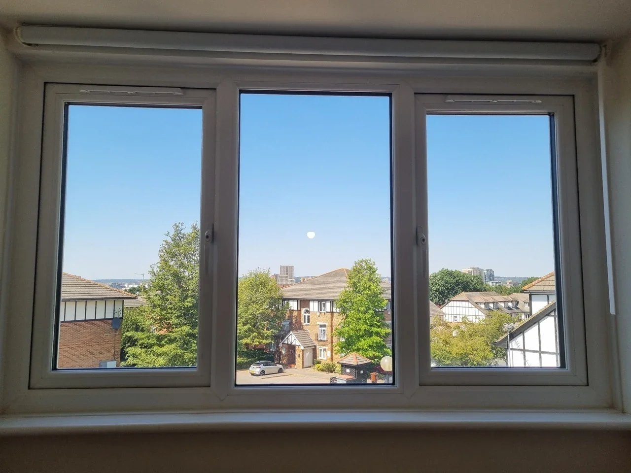 House Heton Gardens in Greater London