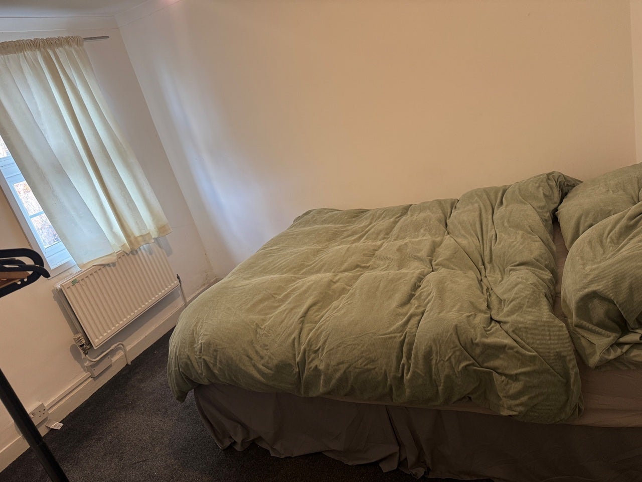 Room West Hill in Dartford