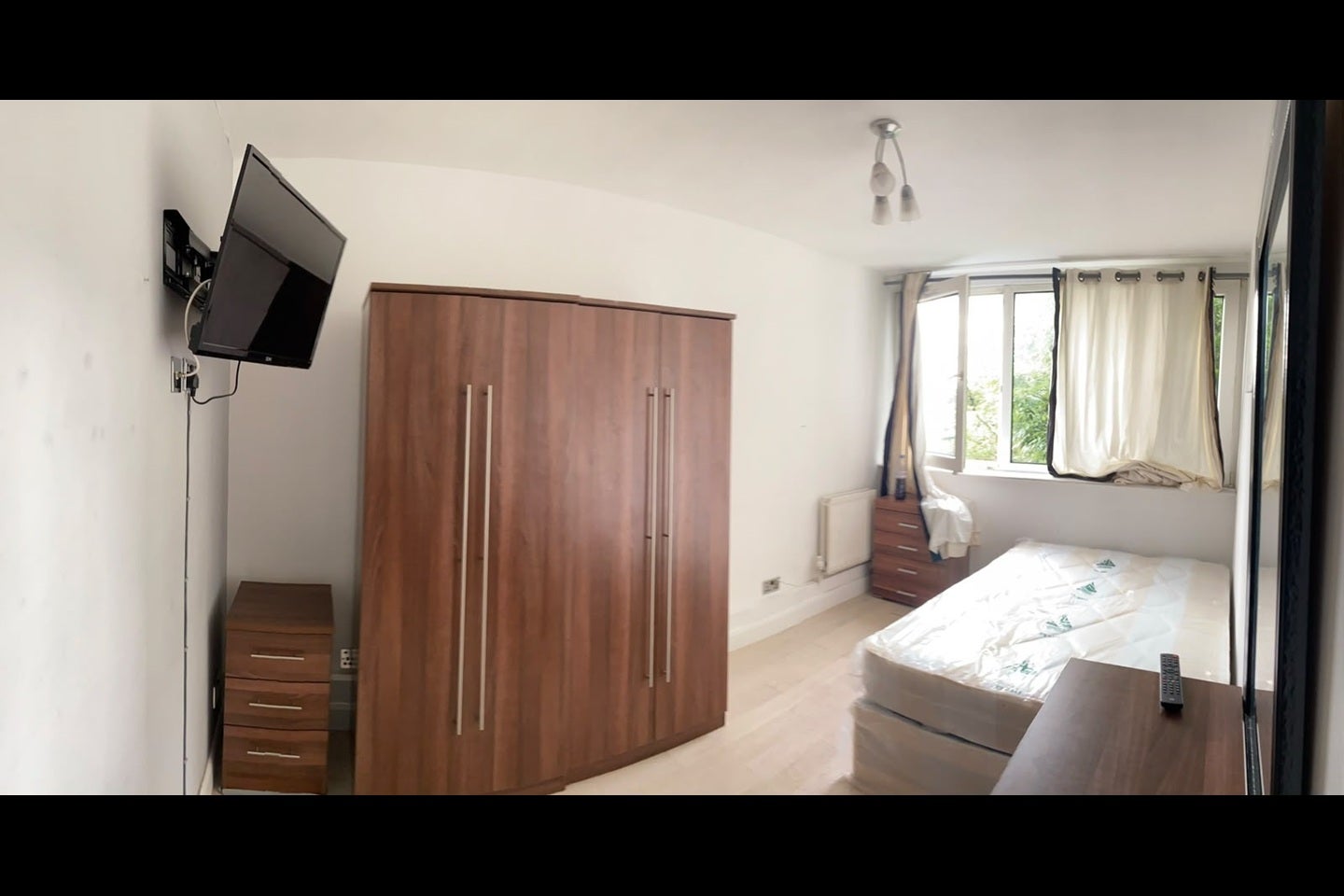 Room Ibsley Gardens in Greater London