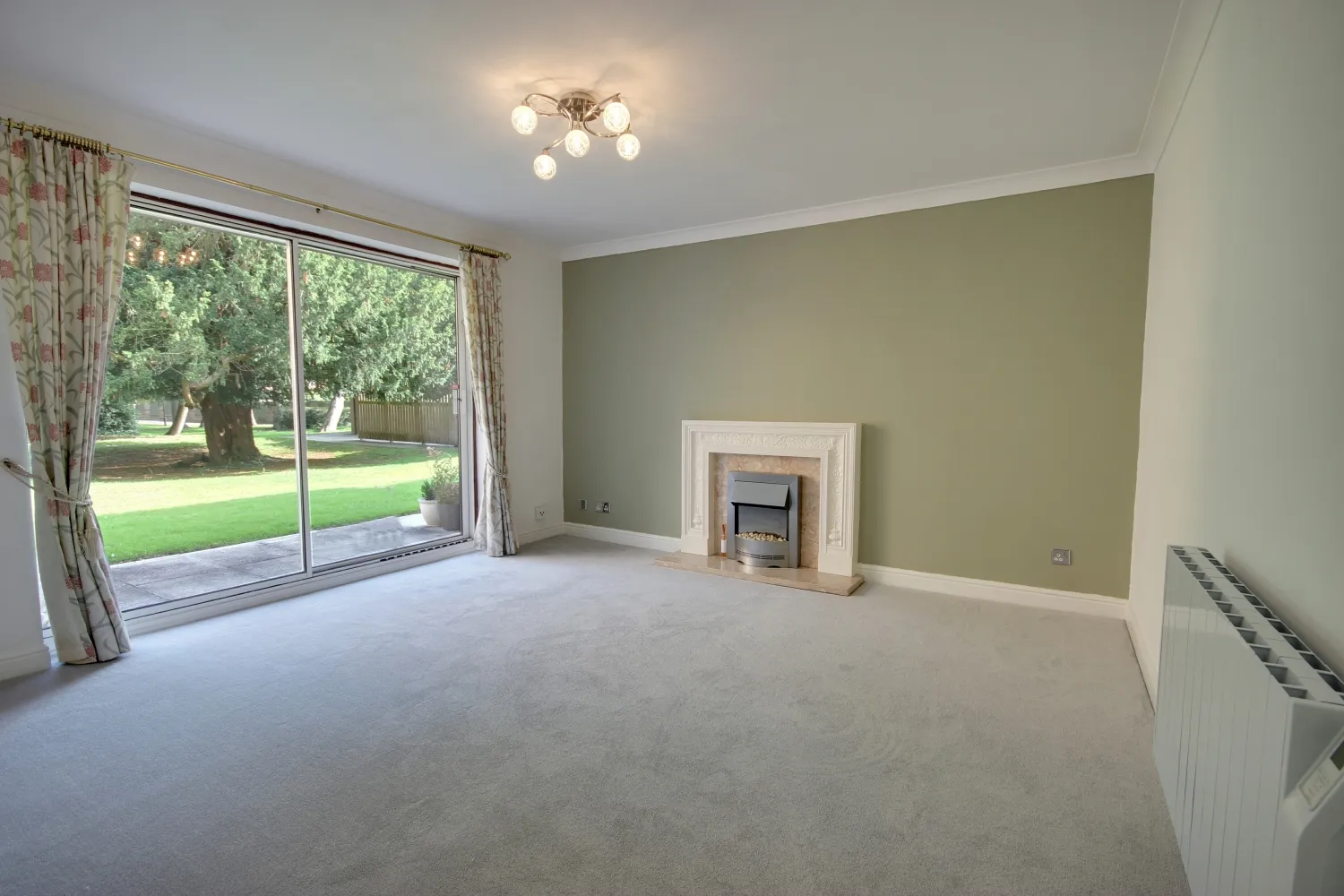 Flat Old Manor Lawns in Beverley