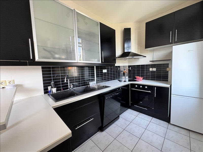 Flat Rue Alexis Agarrat in Toulon