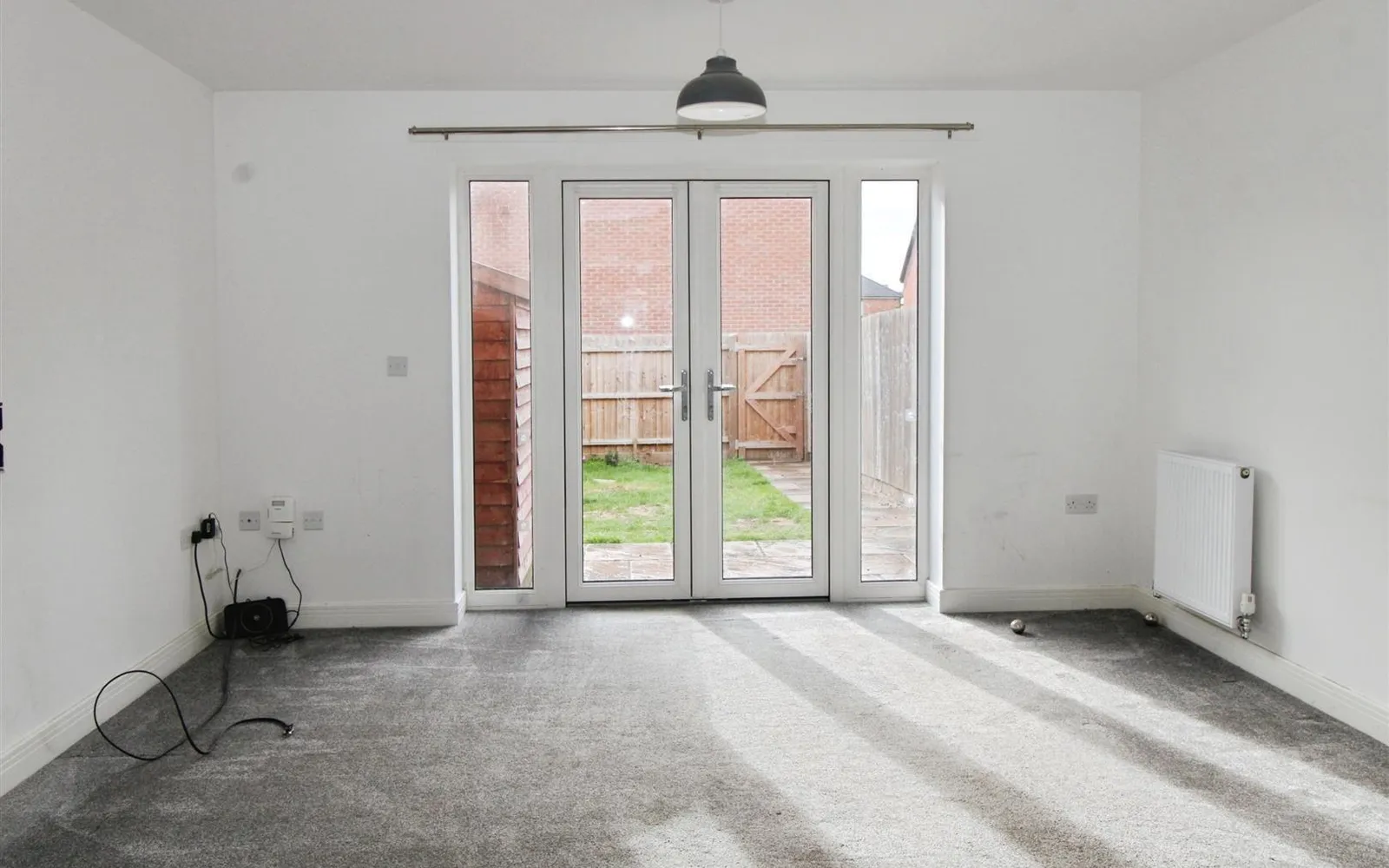 House Willowbank Close in Hinckley and Bosworth