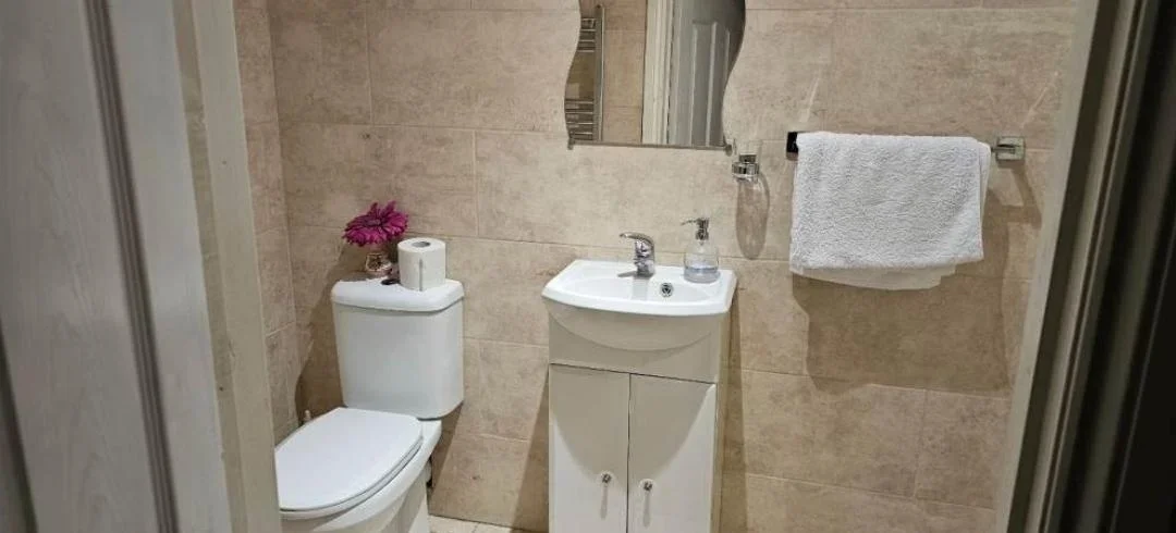 Room Copper Beech Close in Windsor
