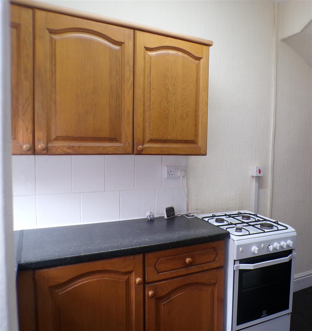 Flat Recreation Crescent in Leeds