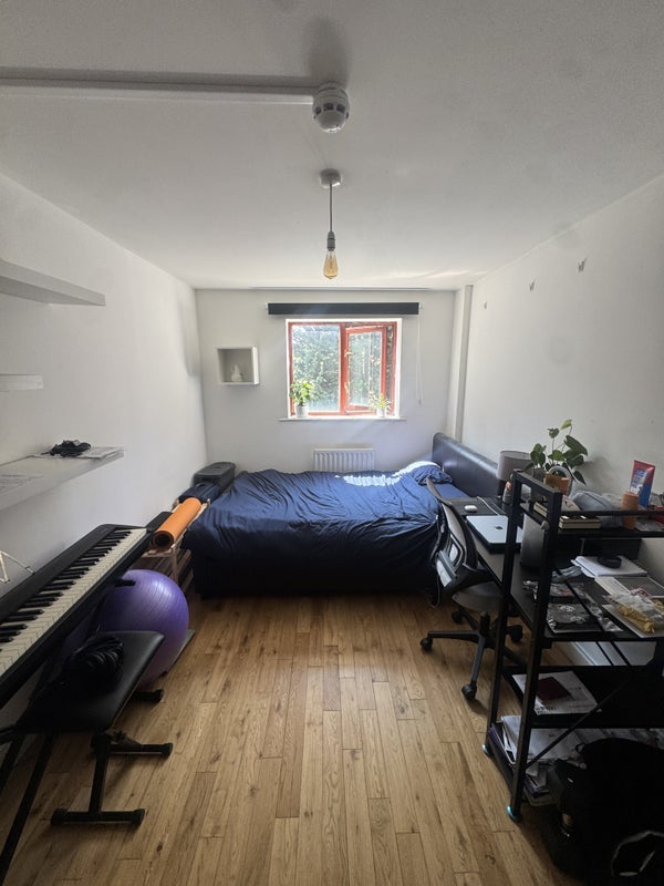 Room Scott Street in Greater London