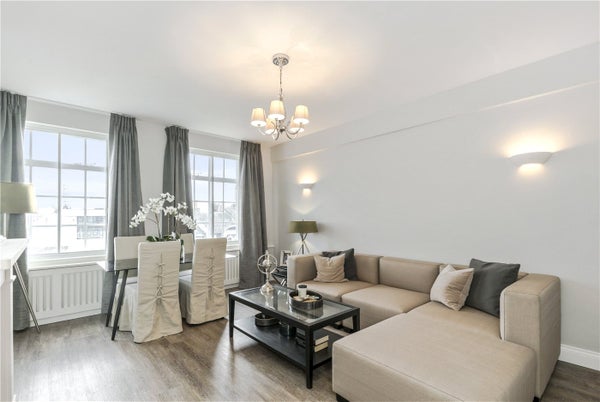 Flat Brompton Road in London