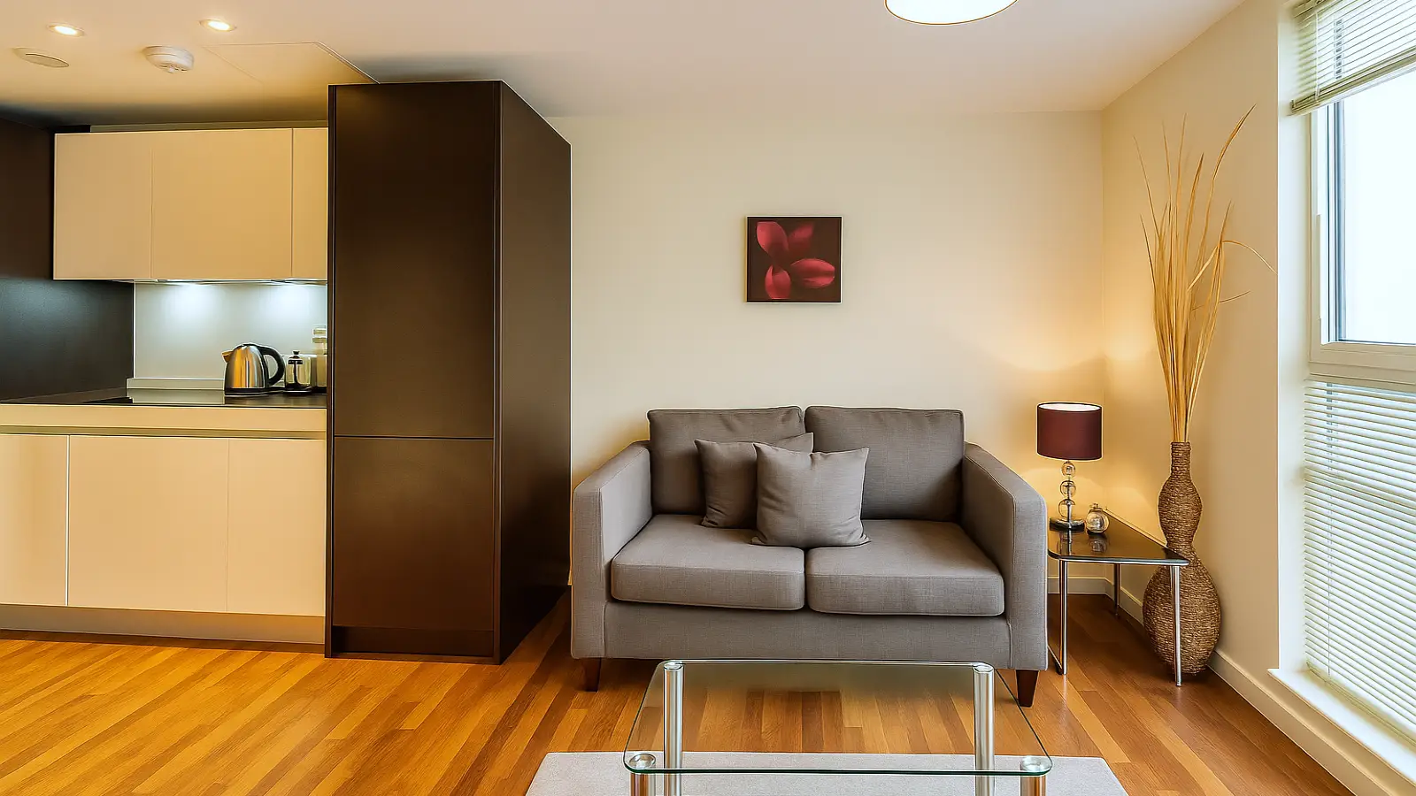 Flat Bunhill Row in Greater London