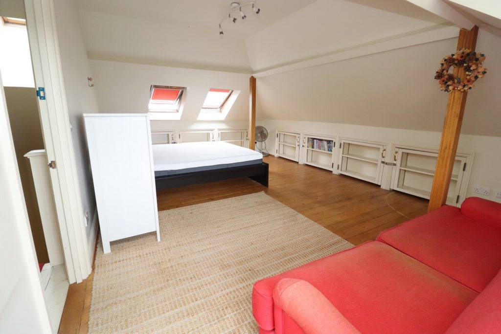 Room Globe Road in Greater London