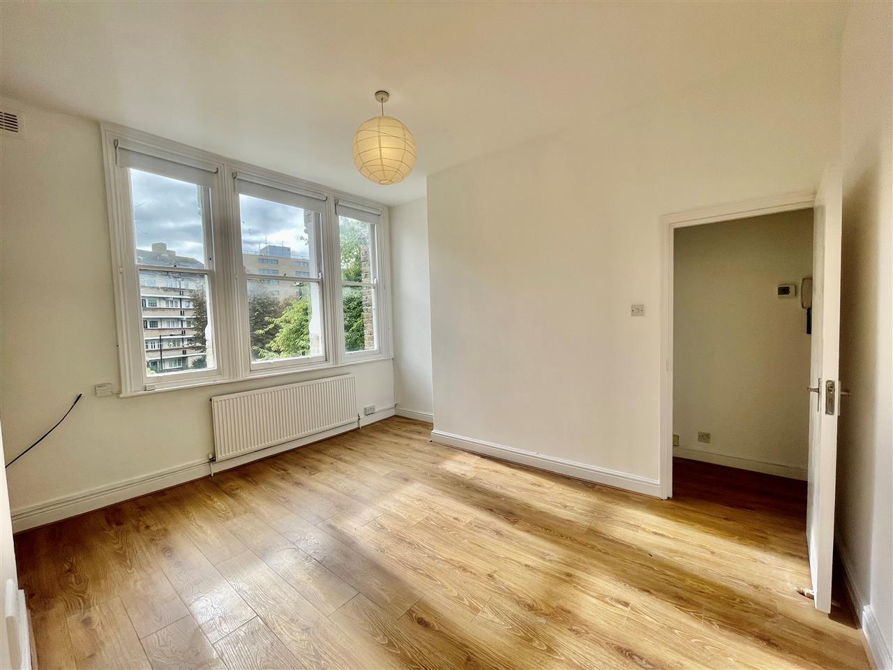 Flat Tufnell Park Road in Greater London