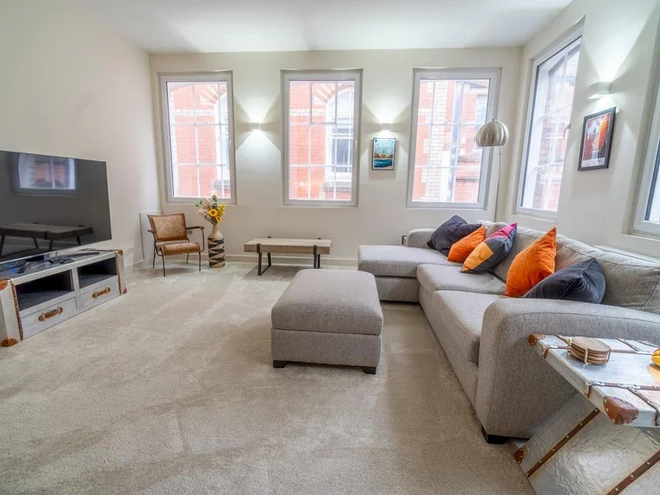 Flat Byard Lane in Nottingham