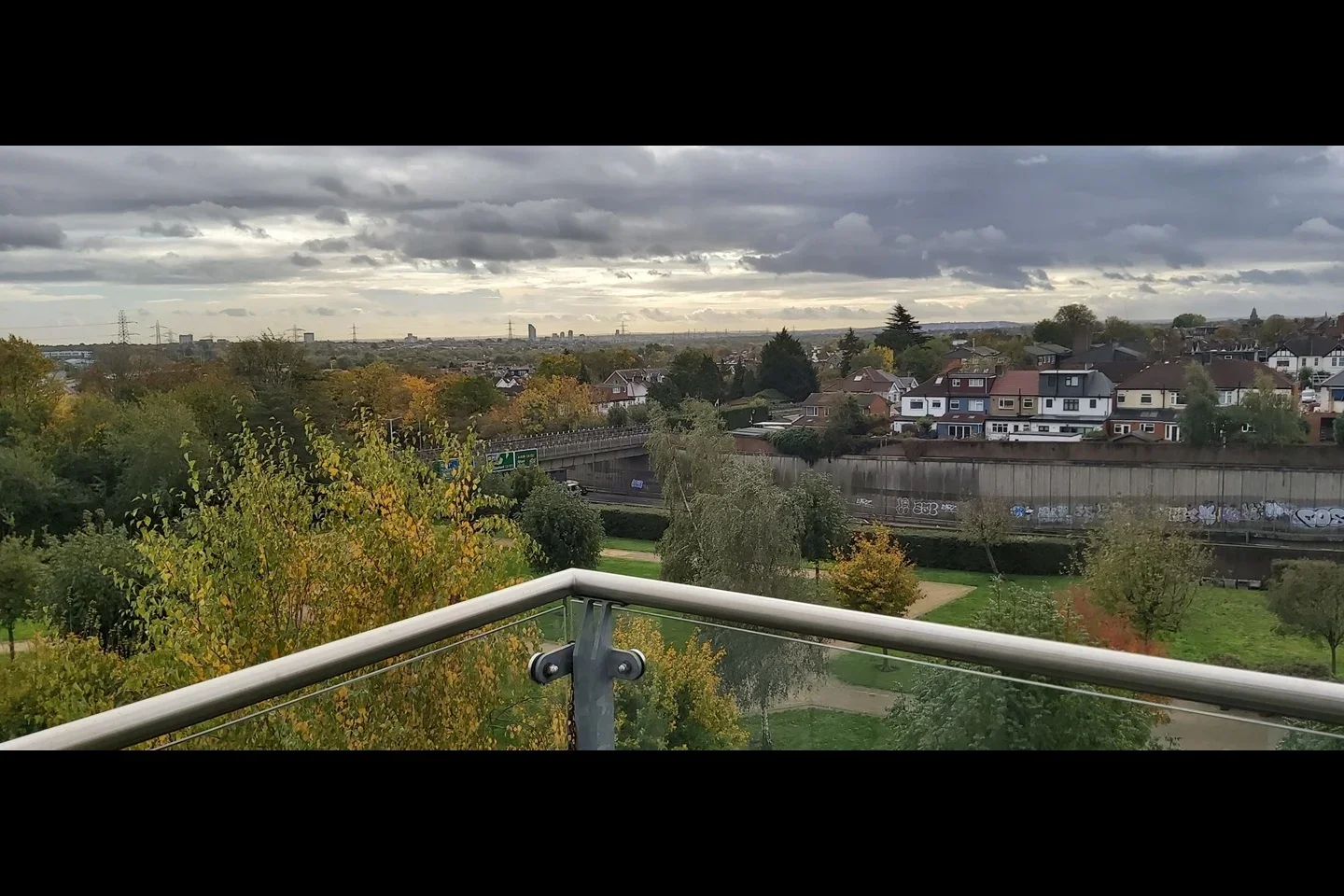 Flat Queen Mary Avenue in Greater London