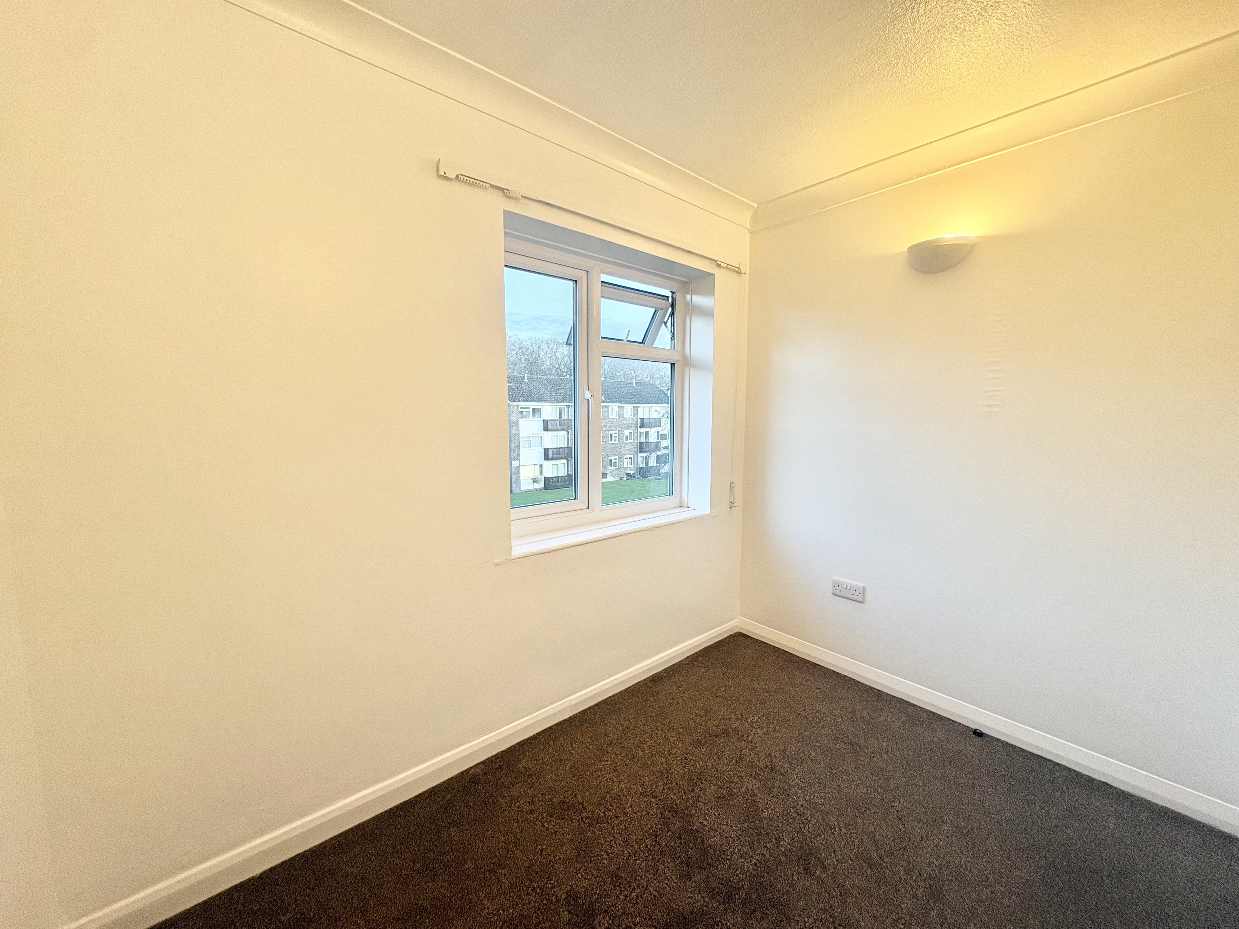 Flat Milton Road in Havant