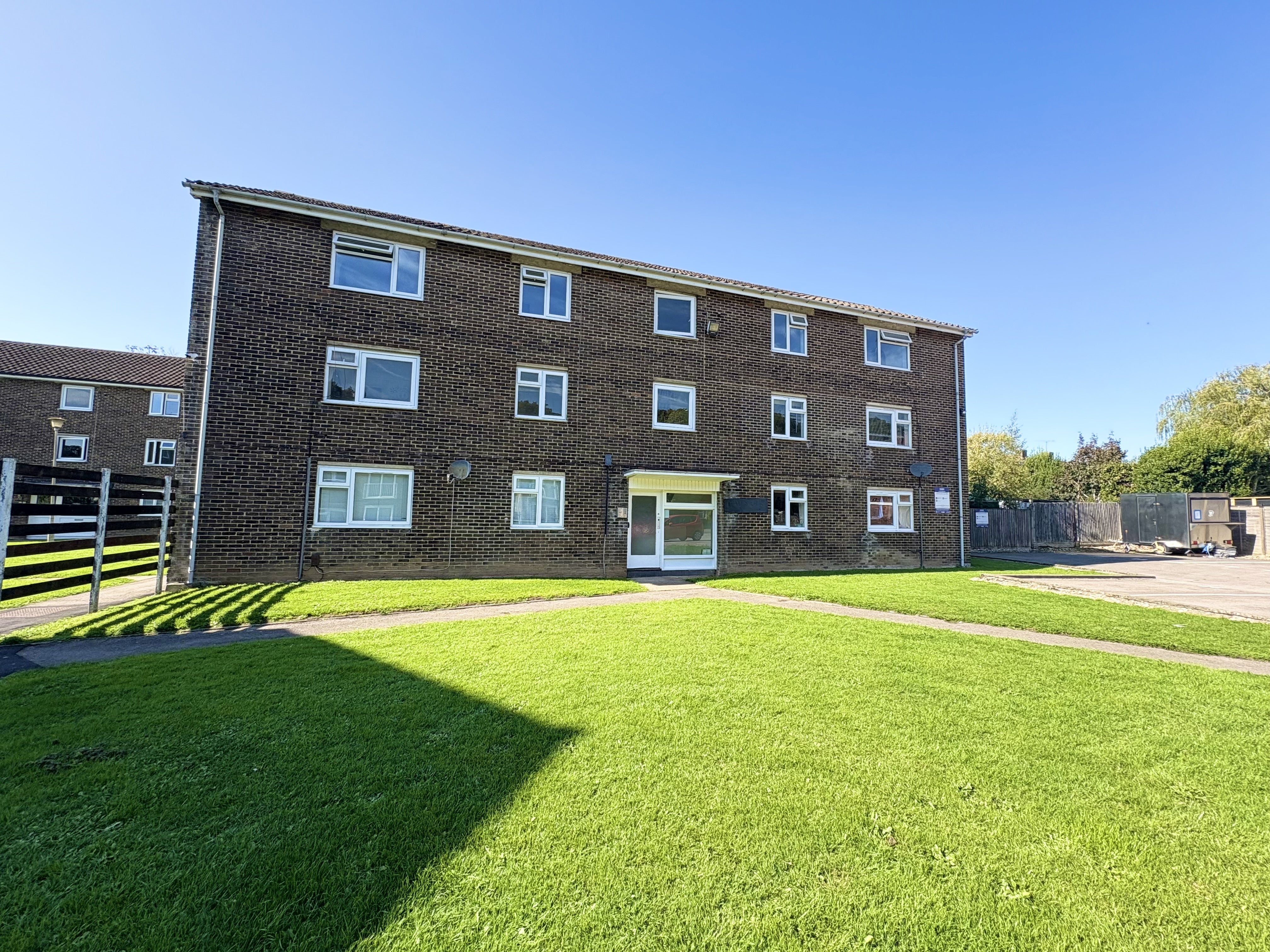 Flat Milton Road in Havant