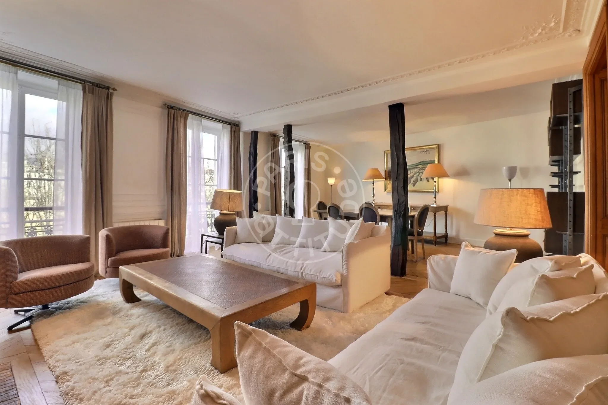 Flat Boulevard Saint-Germain in Paris