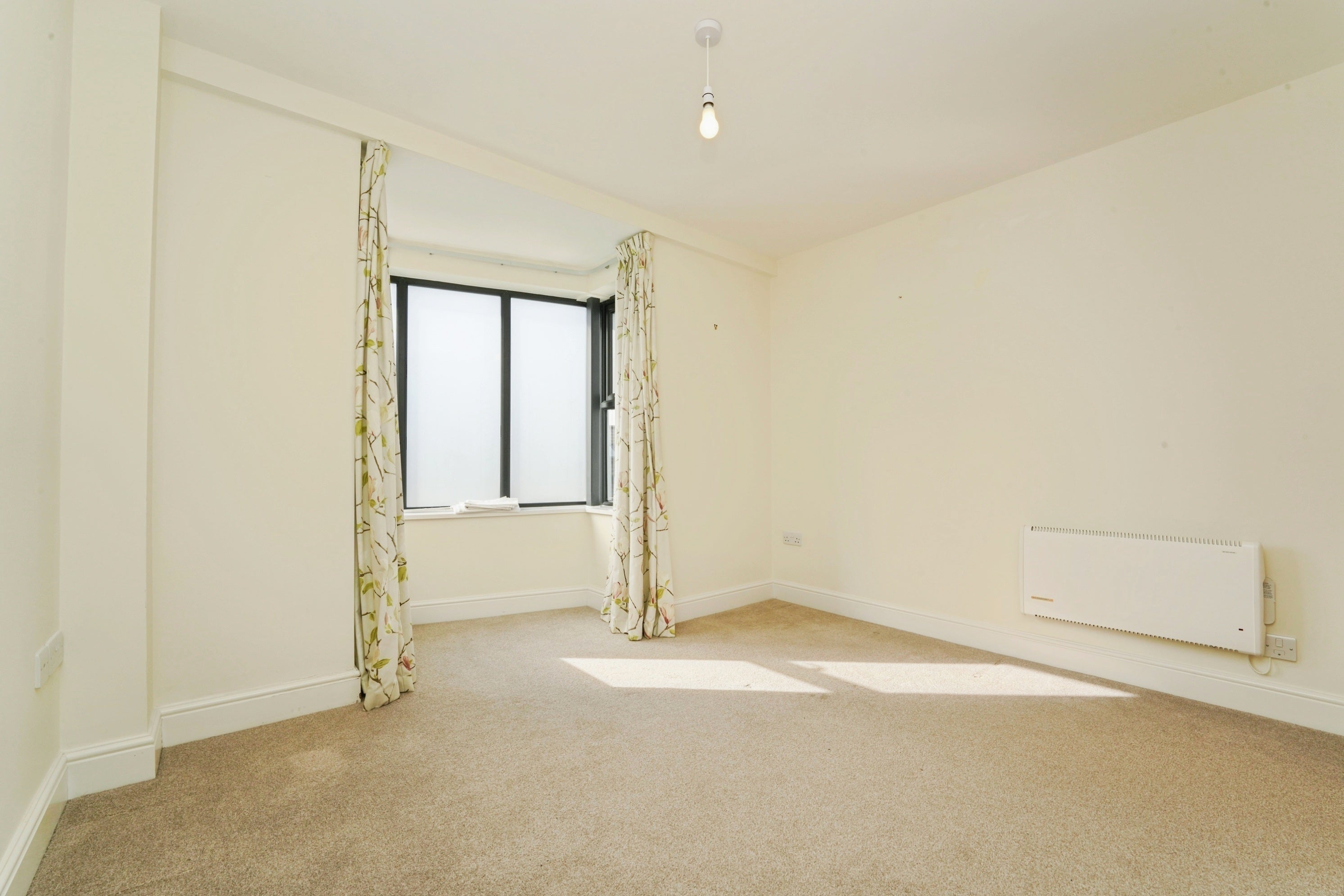 Flat Gloucester Road in Cheltenham