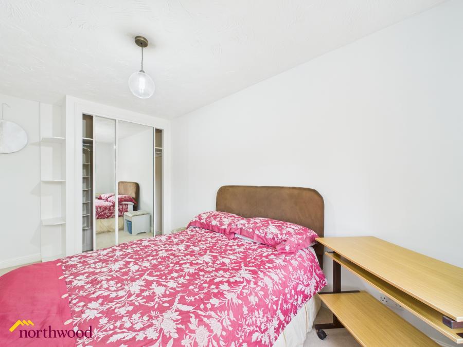 Flat Rawlins Close in Cherwell District