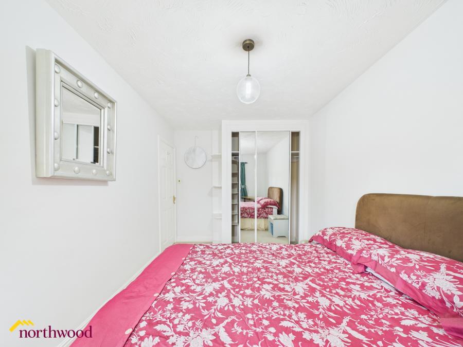Flat Rawlins Close in Cherwell District