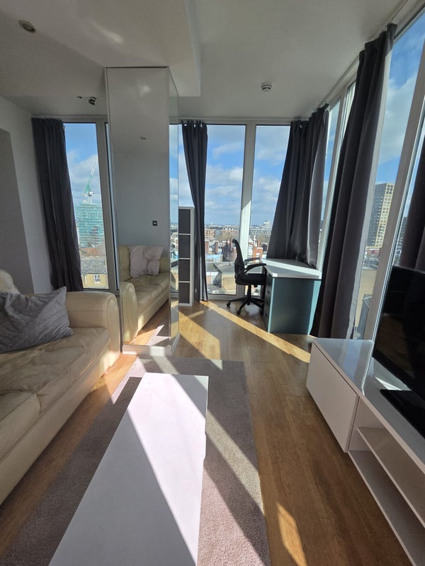 Flat Greens End in Greater London