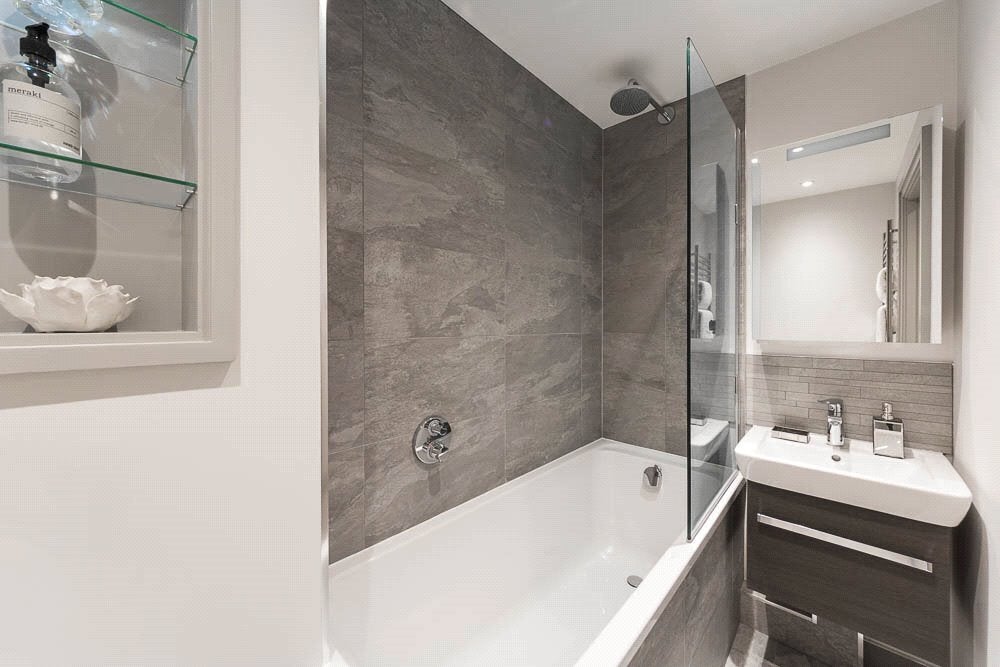 Flat Fulham Road in Greater London