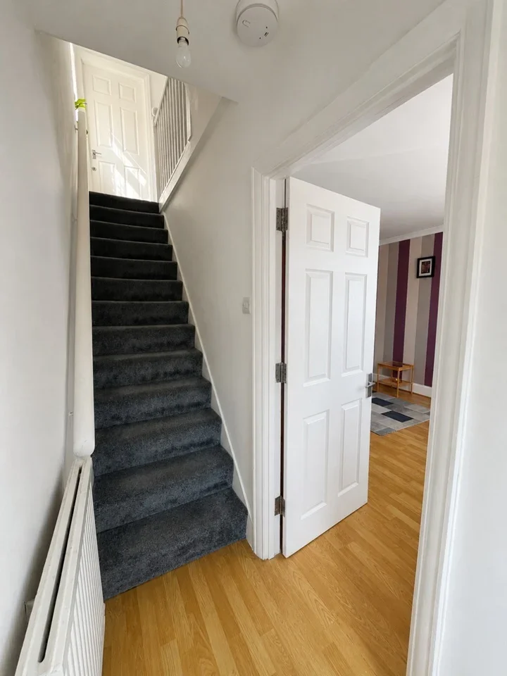 House Ridge Road in Greater London
