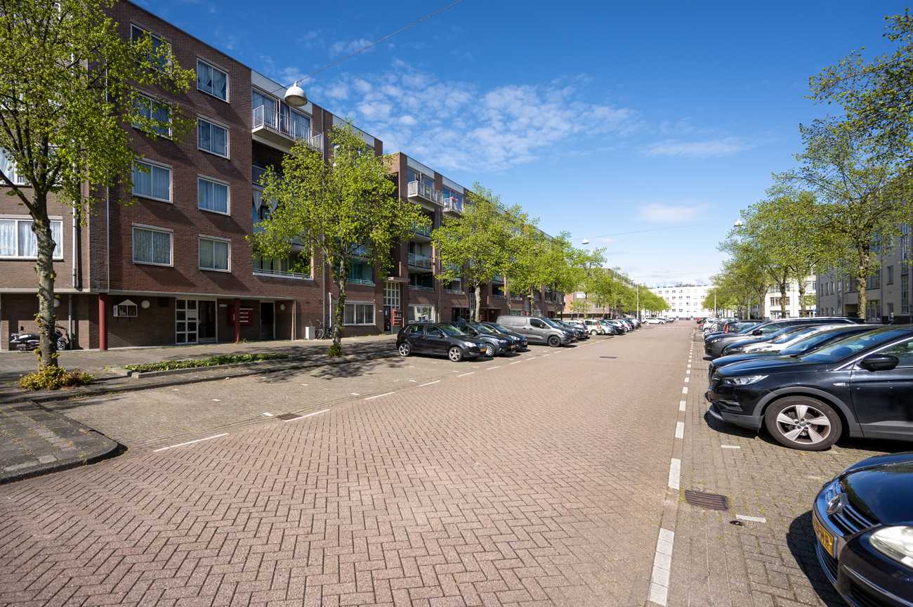 Appartement Charlotte Brontéstraat 139 in Amsterdam