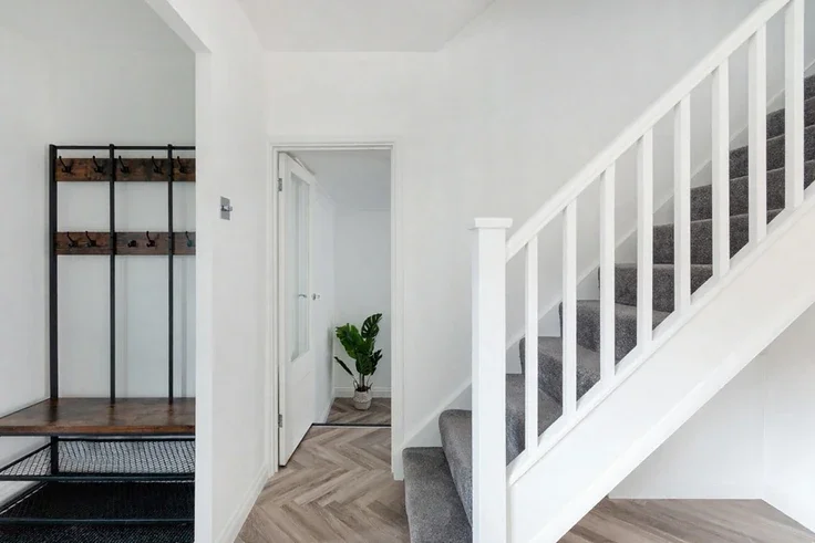 Flat Mendip Road in Winkfield