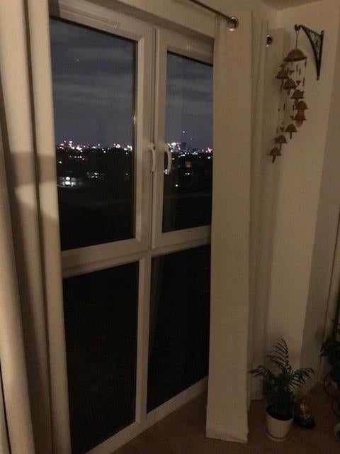 Flat Academy Way in Greater London